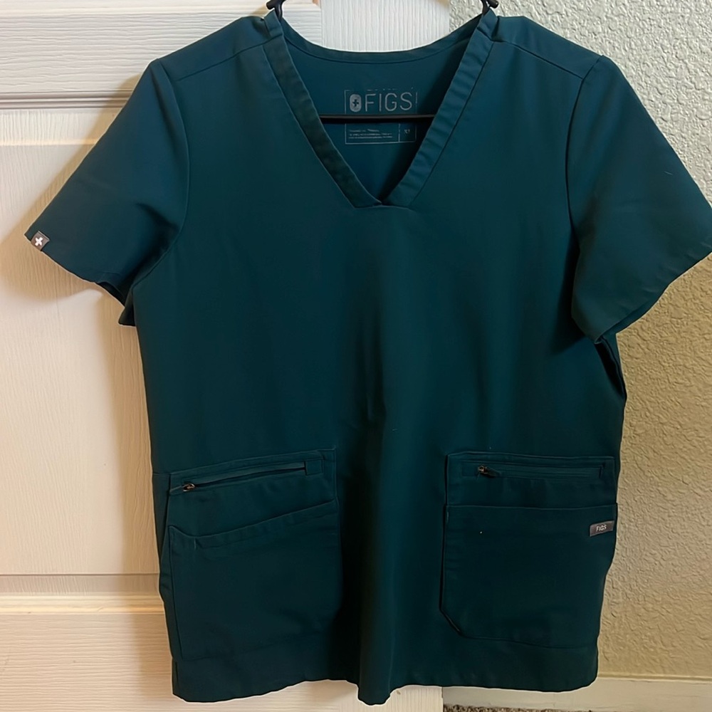 Figs Caribbean Blue Top
